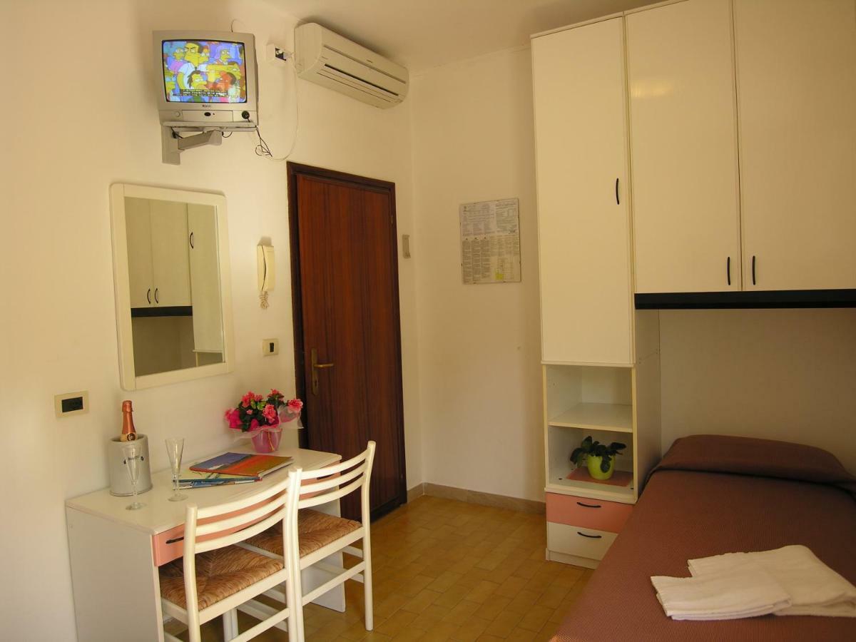 Hotel Garni Tahiti Bibione Buitenkant foto